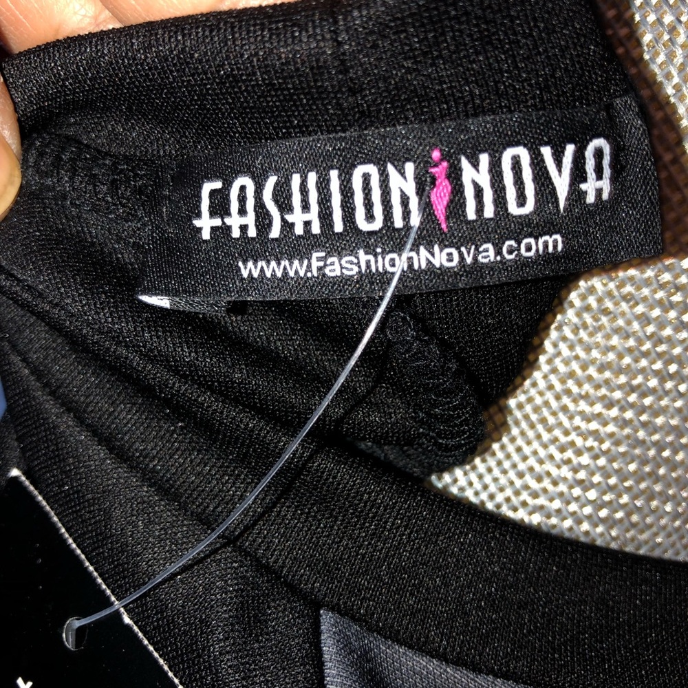 FASHIONNOVA Top - Picture 3 of 7